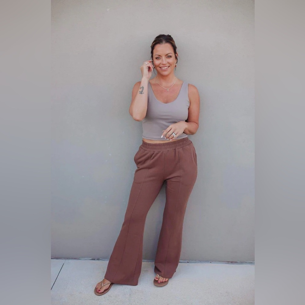 Abela Story + Co Balance Flare Sweatpants Mocha Brown Size Medium